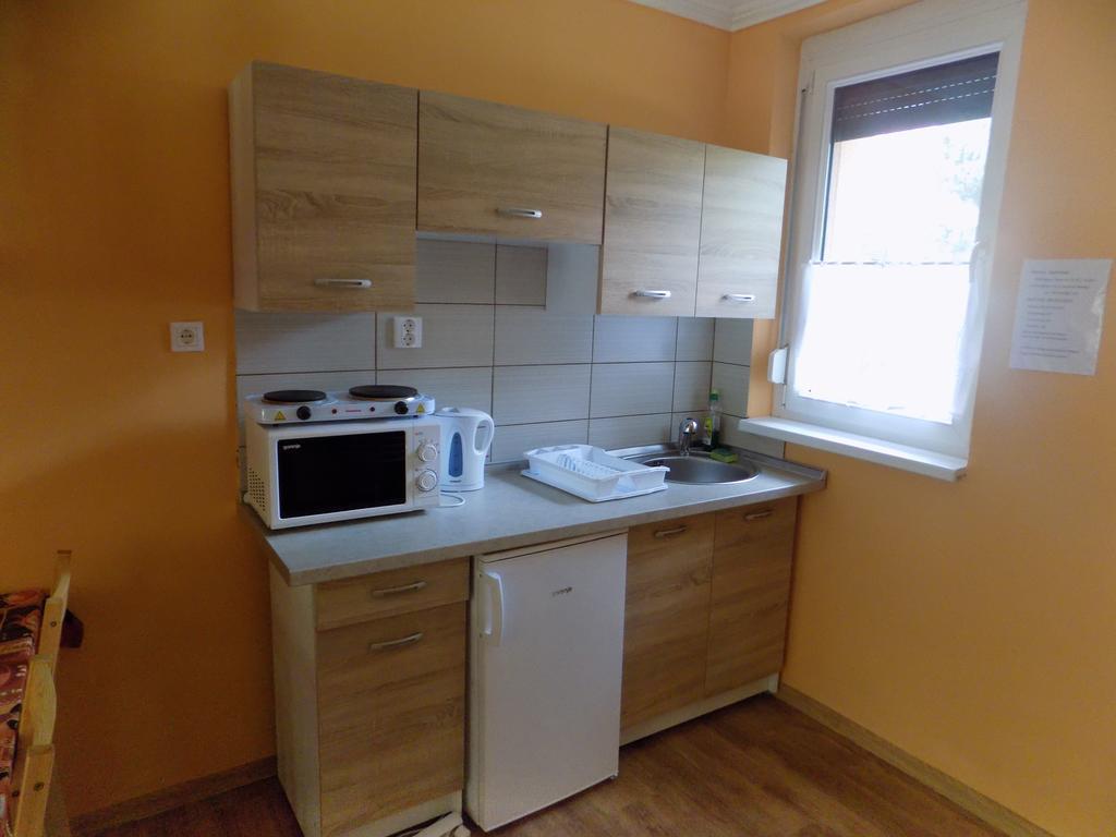 Narcisz Apartman Gyula Bagian luar foto